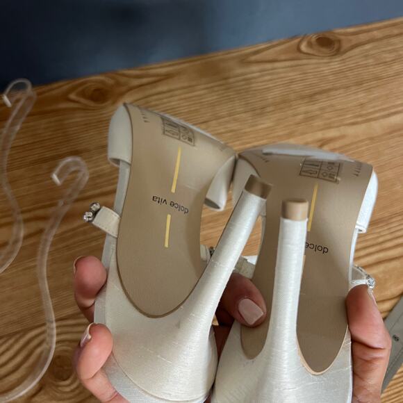 Dolce Vita Kanika White Satin Rhinestone Slip On Heeled Mules Womens 9.5 Pumps - Picture 15 of 15